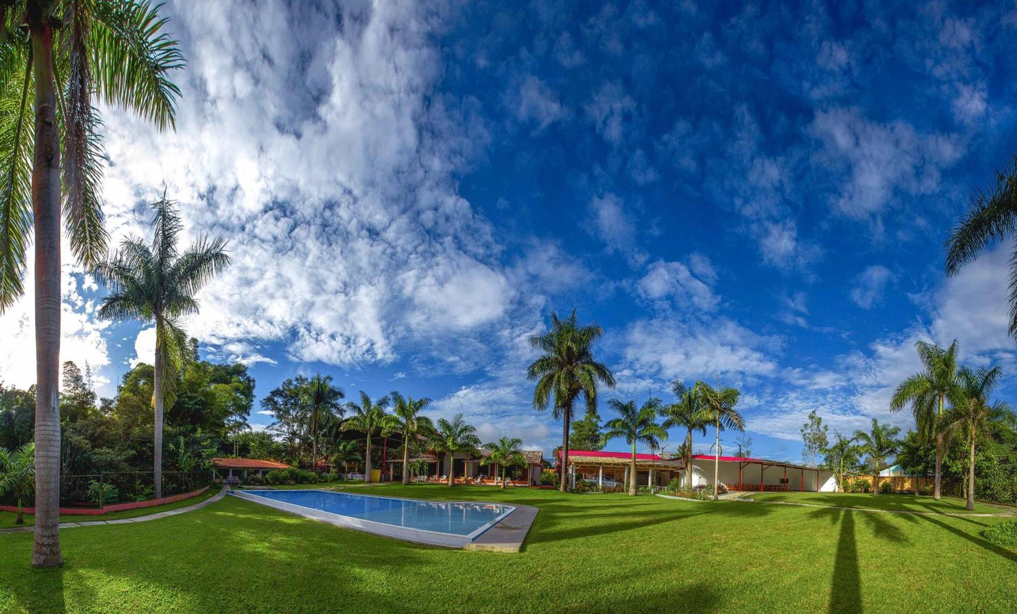 Altavista Casahotel - Asociado Casa Andina Moyobamba Exterior foto